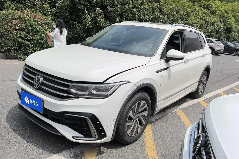 Volkswagen Tiguan L PHEV 2024