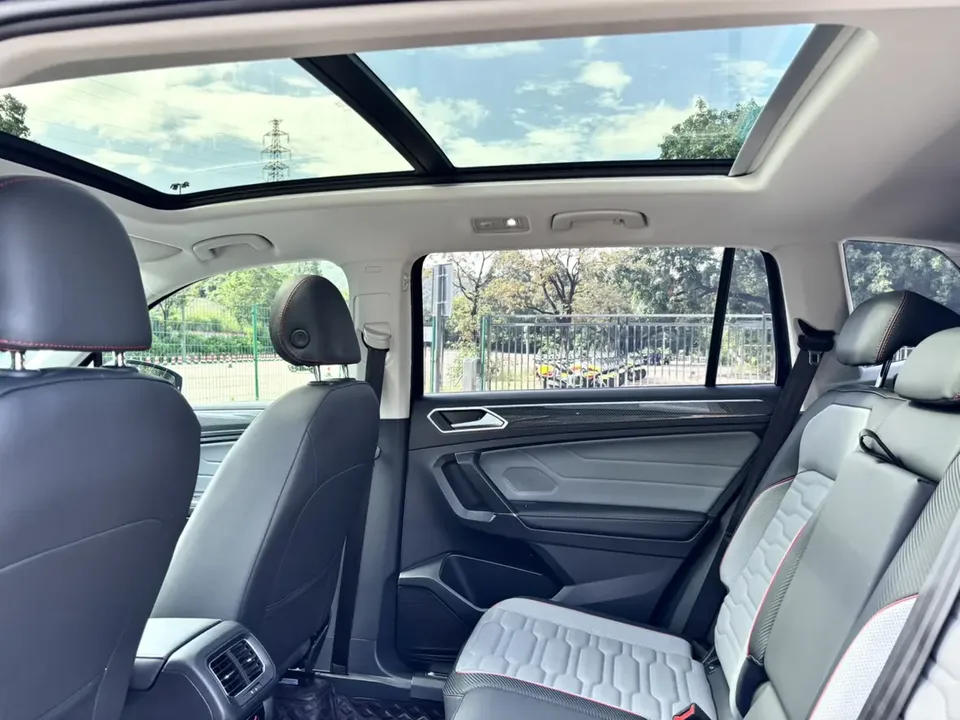Volkswagen Tiguan L PHEV Tiguan L PHEV 2022 430PHEV plug-in hybrid flagship version 2022 — миниатюра 5
