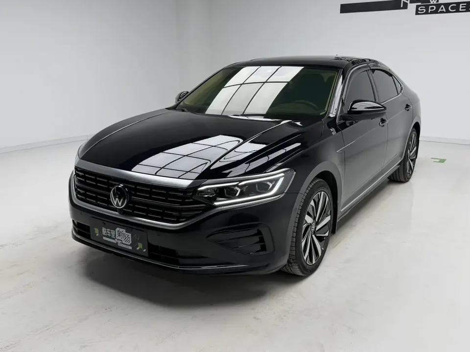 Volkswagen Passat 2022