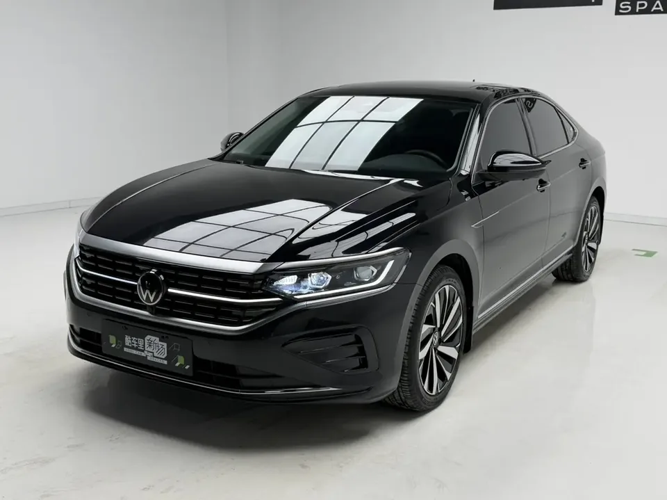 Volkswagen Passat 2023