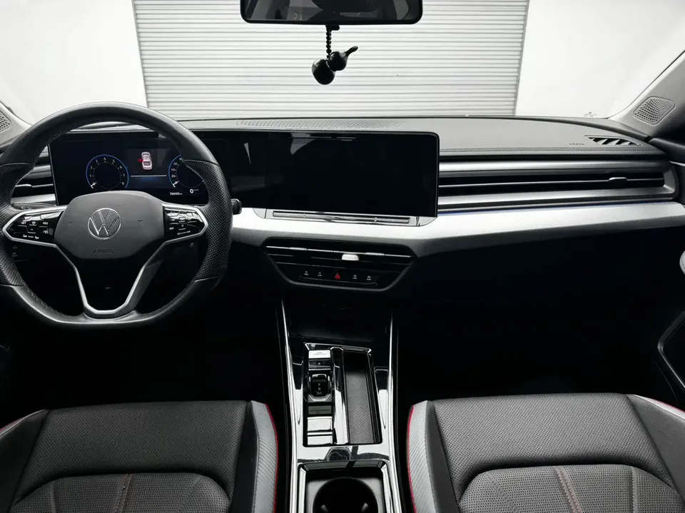 Volkswagen Lamando Lingdu Lingdu L 280TSI DSG Cool Edition 2022 — миниатюра 3