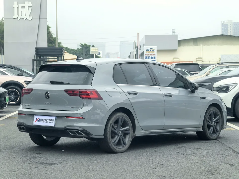 Volkswagen Golf golf 2021 280TSI DSG R-Line 2023 — thumbnail 2