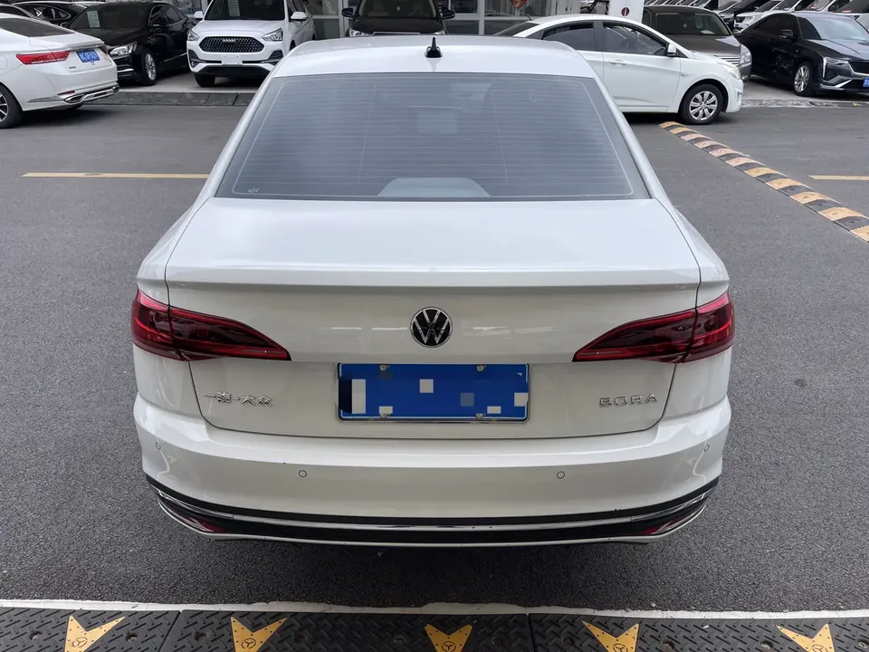 Volkswagen Bora 2026 Volkswagen Bora 200TSI DSG Joyful Navigation Edition 2026 — миниатюра 2