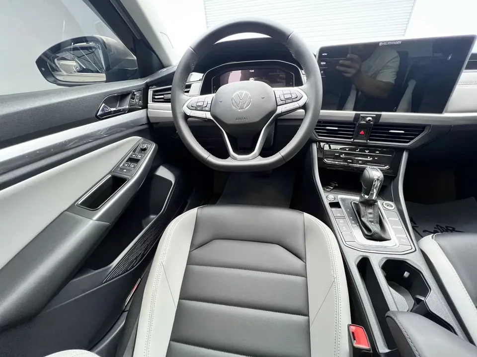 Volkswagen Bora Bora 2023 280TSI DSG Premium Edition 2023 — миниатюра 4