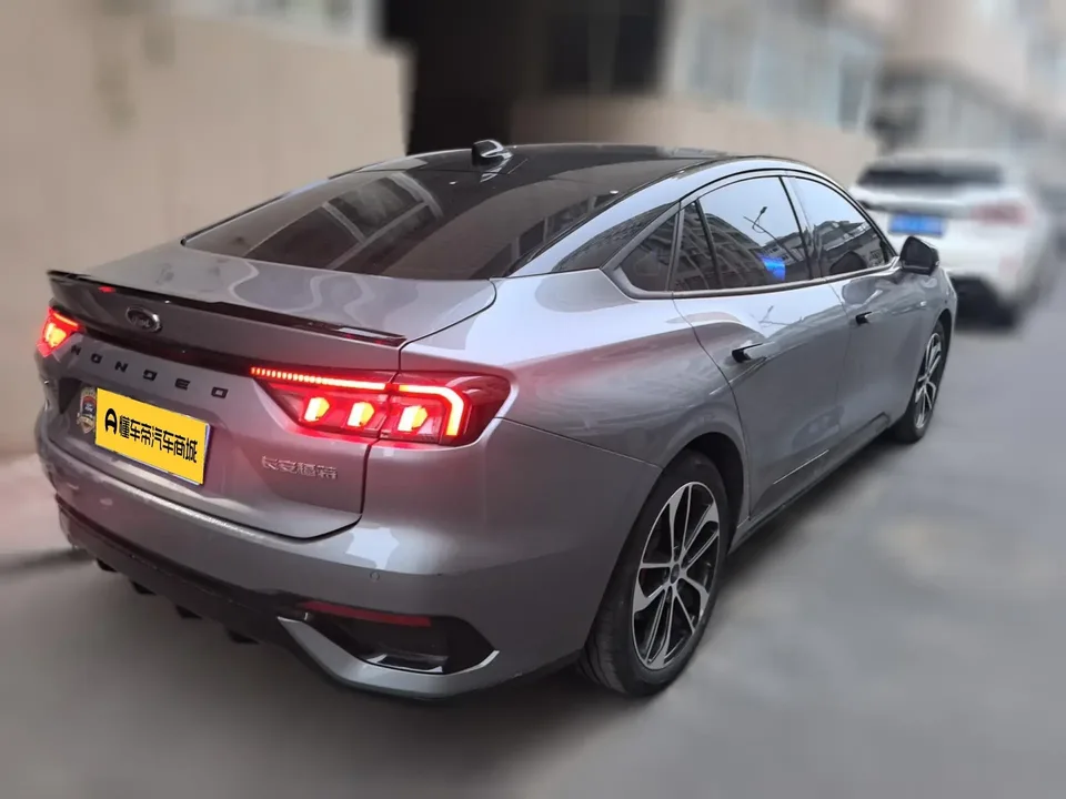 Ford Mondeo Toyota Mondeo EcoBoost 245 ST-Line 2022 — миниатюра 3
