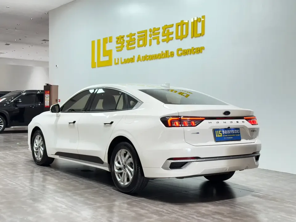 Ford Mondeo Mondeo Mondeo EcoBoost 245 Fashion Edition 2023 — thumbnail 2