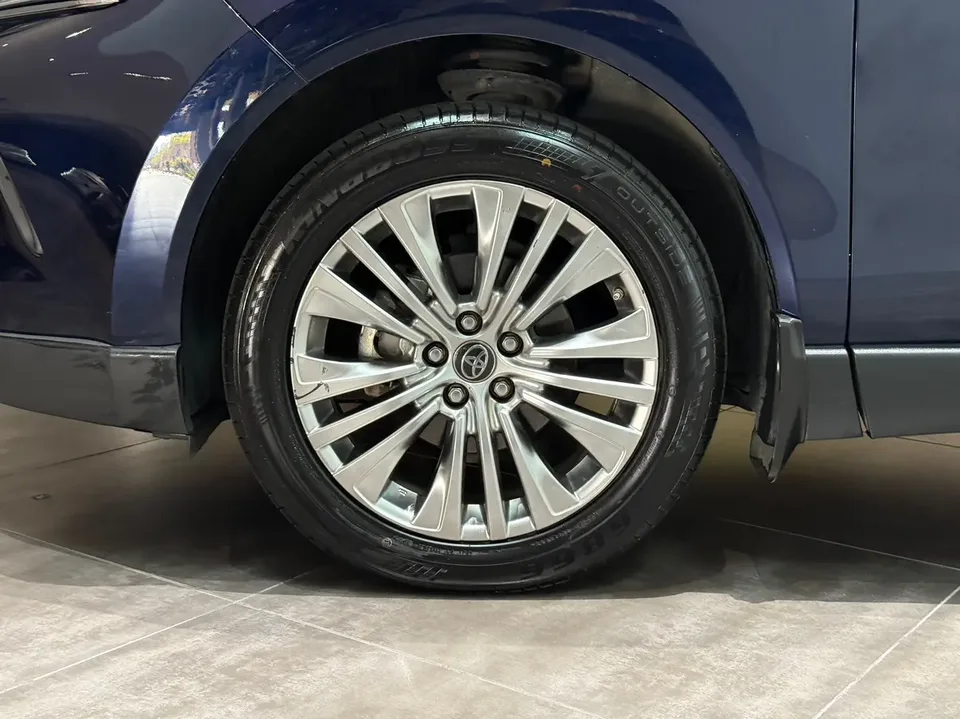 Toyota HARRIER Lingfang Harrier 2022 2.0L CVT 2WD Premium Edition 2022 — миниатюра 3