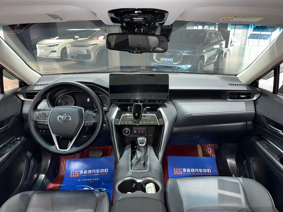 Toyota HARRIER Lingfang Harrier 2022 2.0L CVT 2WD Premium Edition 2022 — миниатюра 4