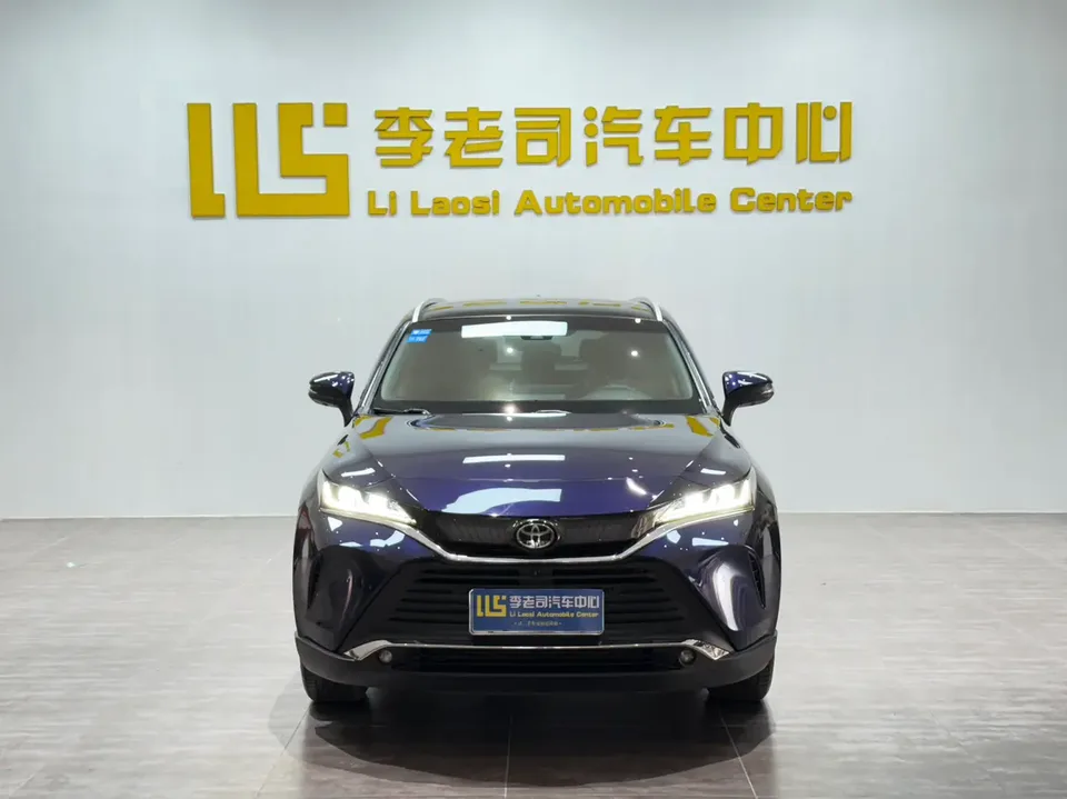 Toyota HARRIER 2022