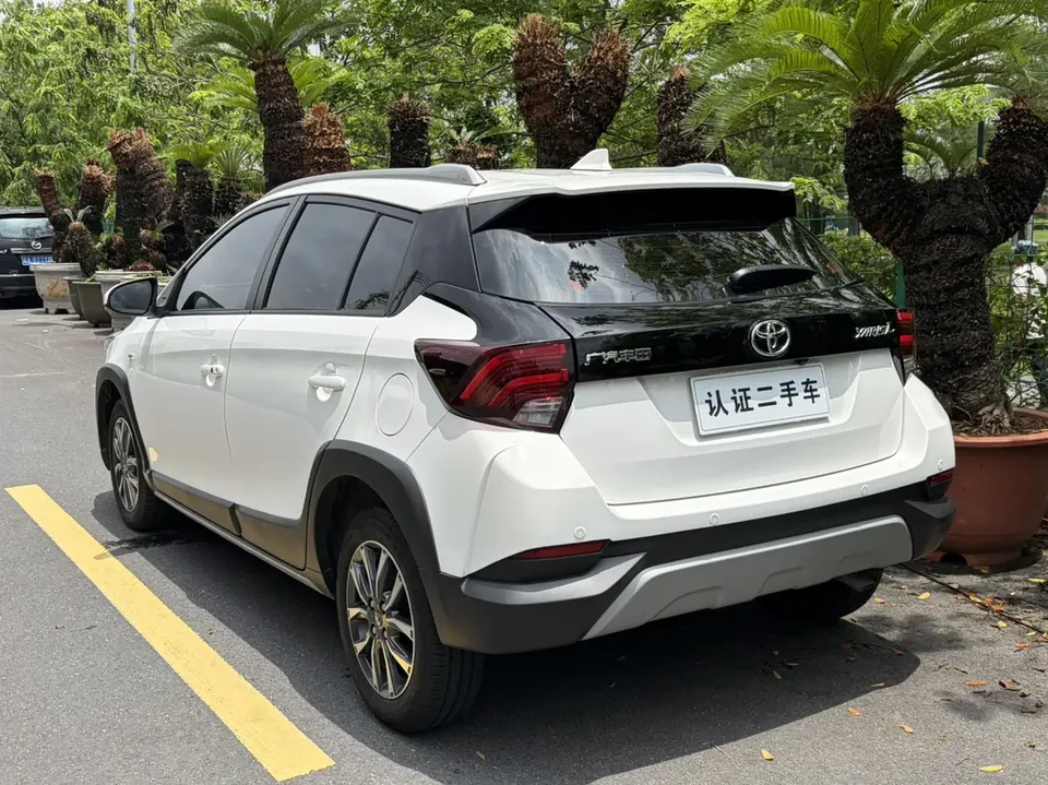 Toyota Yaris L YARiS L Zhixuan 2022 Zhixuan X 1.5L CVT luxury PLUS version 2023 — миниатюра 2