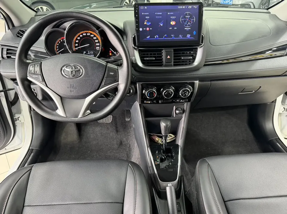 Toyota Yaris L YARiS L Zhixuan 2022 Zhixuan X 1.5L CVT luxury PLUS version 2023 — миниатюра 4