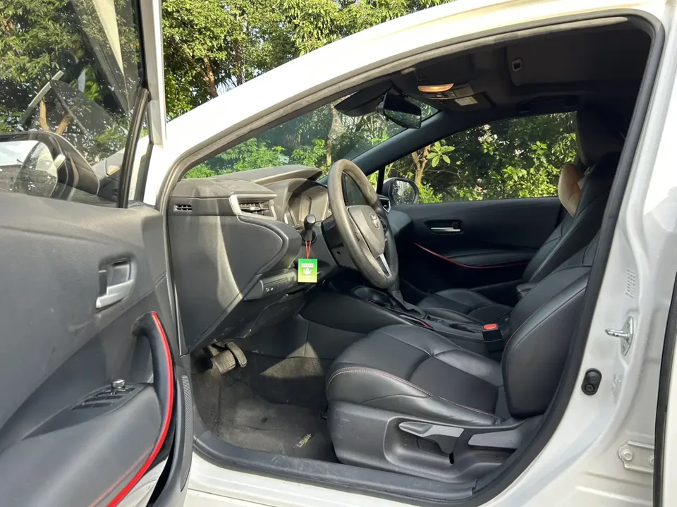 Toyota Levin Lei Ling 2022 Lelink 185T CVT Sports Edition 2022 — thumbnail 3