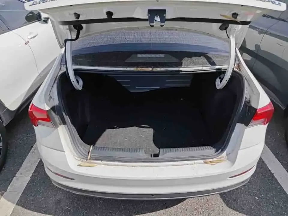 Skoda Xin Rui 1.5L Automatic Comfort Edition 2022 — миниатюра 3
