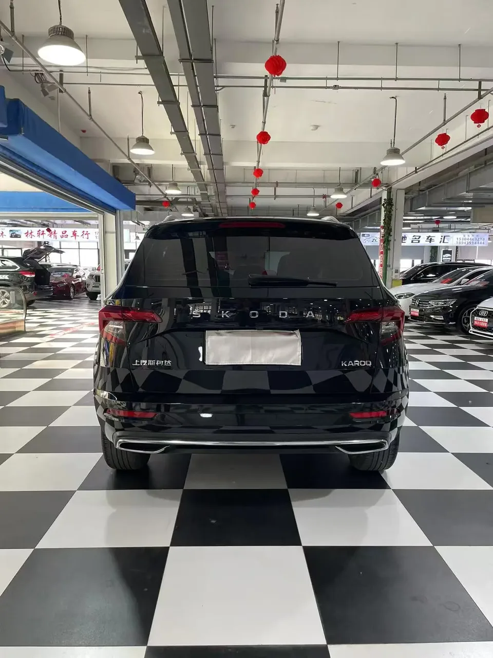 Skoda Karoq TSI280 Exclusive Edition 2023 — миниатюра 2