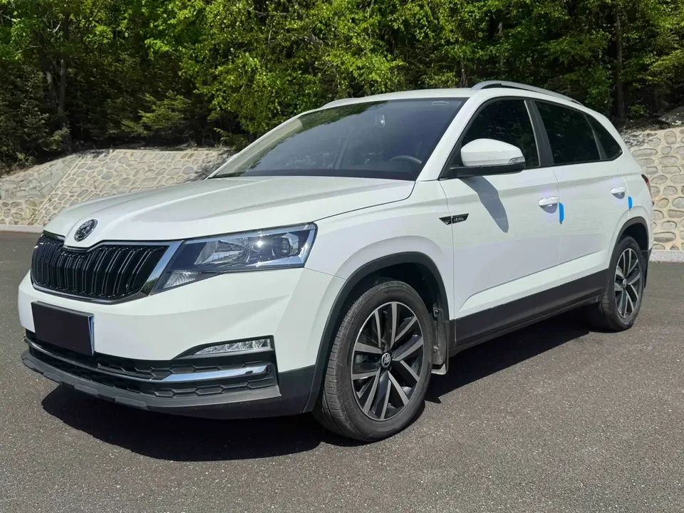 Skoda Comek Komic 2023 1.5L automatic comfort version 2023 — фото 1, купить с доставкой в Москву