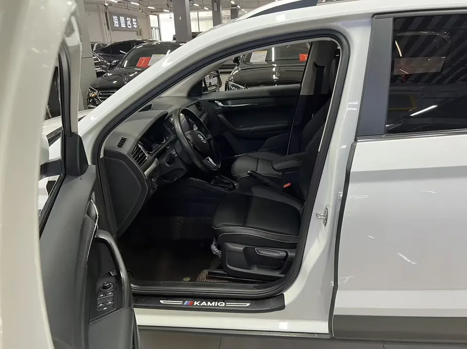 Skoda Comek Kamiq facelift 1.5L automatic comfort version 2023 — миниатюра 3