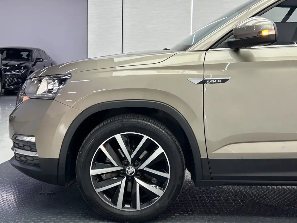 Skoda Comek Comek 1.5L Automatic Comfort Edition 2023 — thumbnail 3