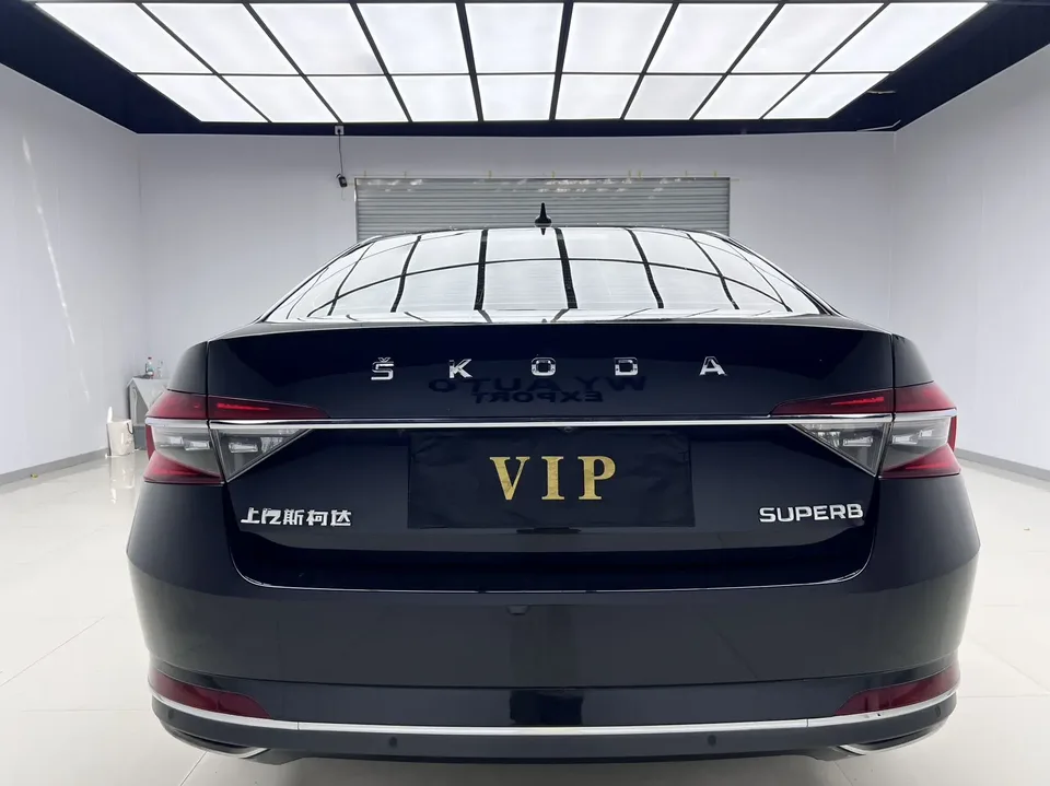 Skoda Speedy Superpa 2024 TSI280 DSG Exclusive Edition 2024 — миниатюра 2