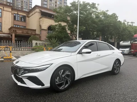 Hyundai Elantra 2025 buy in Moscow