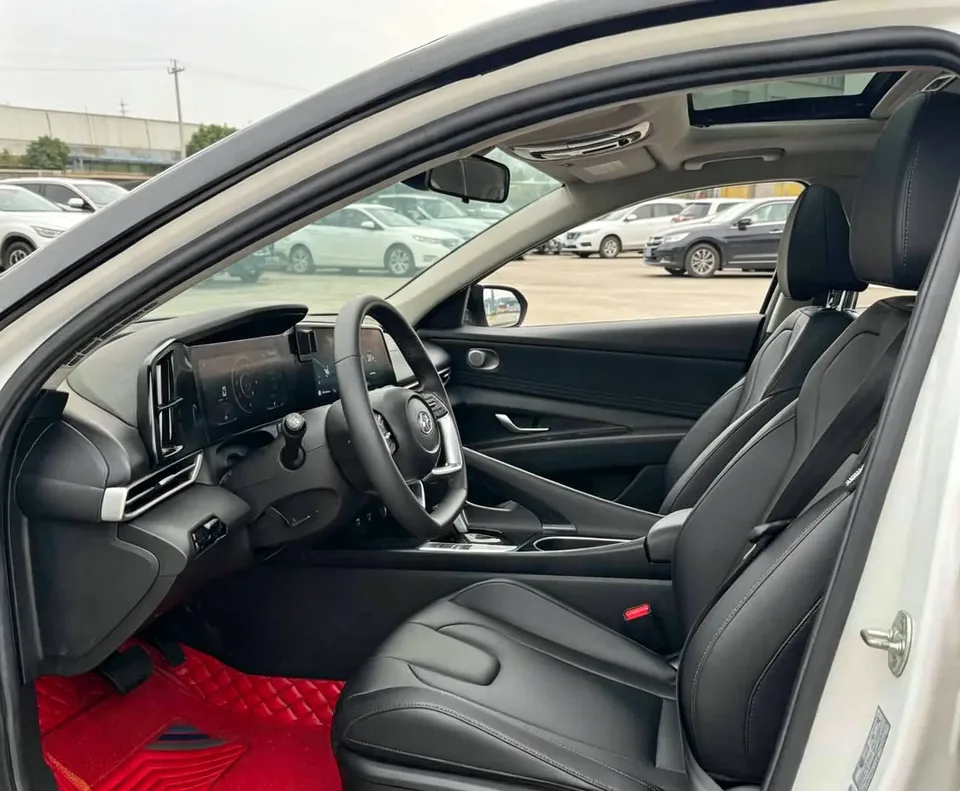 Hyundai Elantra Elantra Elantra 2021 1.5L CVT GLX Elite Edition 2022 — миниатюра 5