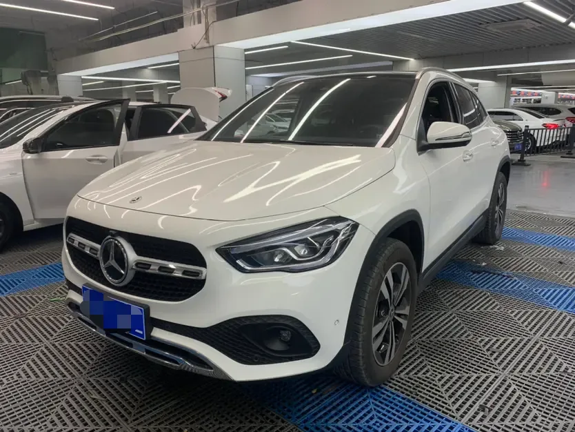 Mercedes-Benz GLA 2023