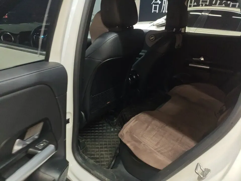 Mercedes-Benz GLA Mercedes-Benz GLA 2023 GLA 200 2023 — миниатюра 3