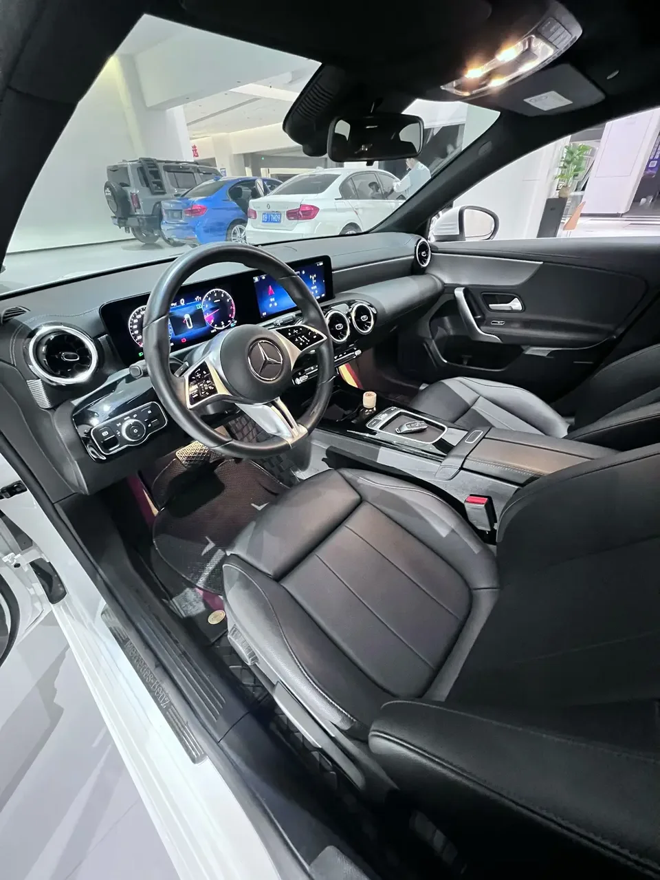 Mercedes-Benz Mercedes Benz A Class Mercedes-Benz A-Class 2024 A 180 L 2024 — миниатюра 5