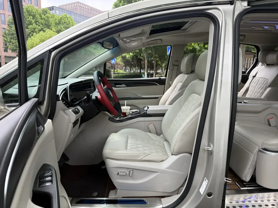 Buick GL8 Buick GL8 2022 ES Lu Zun 653T Comfort Edition 2022 — миниатюра 4