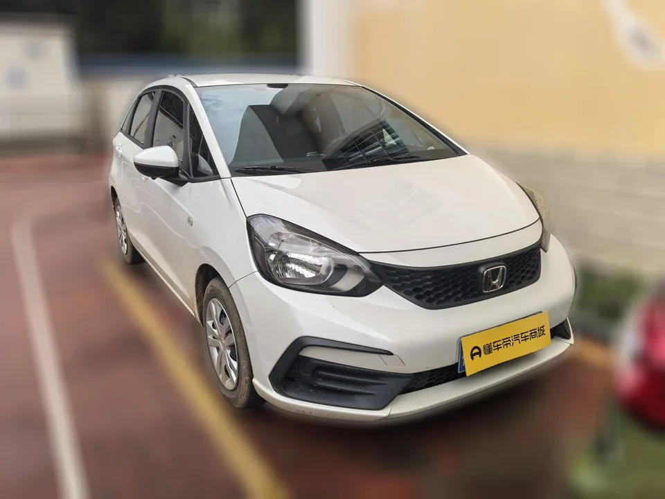 Honda FIT Fit 1.5L CVT Trendy Edition 2023 — миниатюра 3