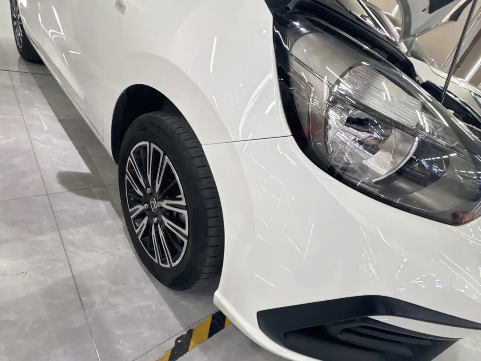 Honda FIT Fit 1.5L CVT Trendy Edition 2023 — thumbnail 3