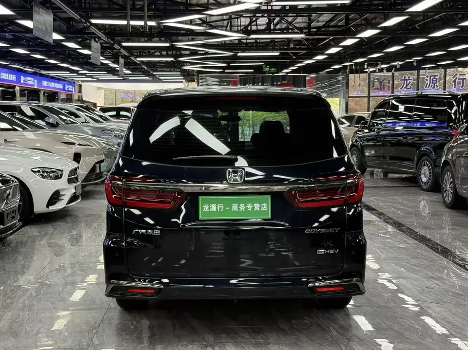 Honda Odyssey 2026 Odyssey 2.0L e:HEV Sharp Enjoyment Edition 2026 — миниатюра 2