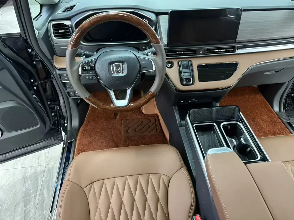 Honda Odyssey 2026 Odyssey 2.0L e:HEV Sharp Enjoyment Edition 2026 — миниатюра 3