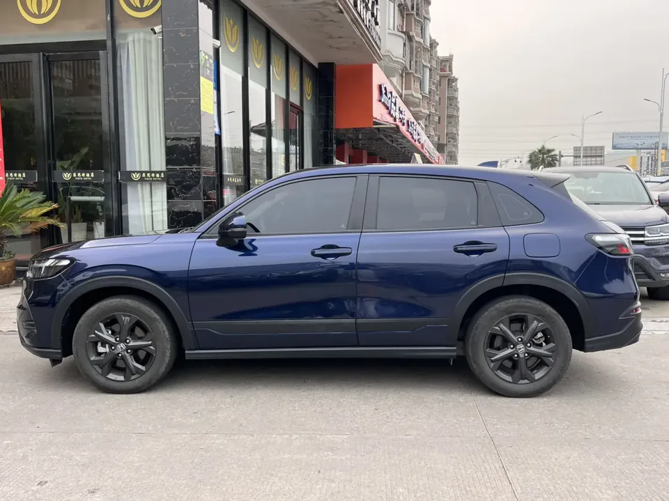 Honda HR-V 240TURBO CVT Premium Edition 2023 — миниатюра 4