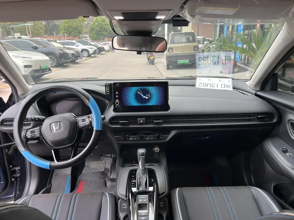 Honda HR-V 240TURBO CVT Premium Edition 2023 — миниатюра 5