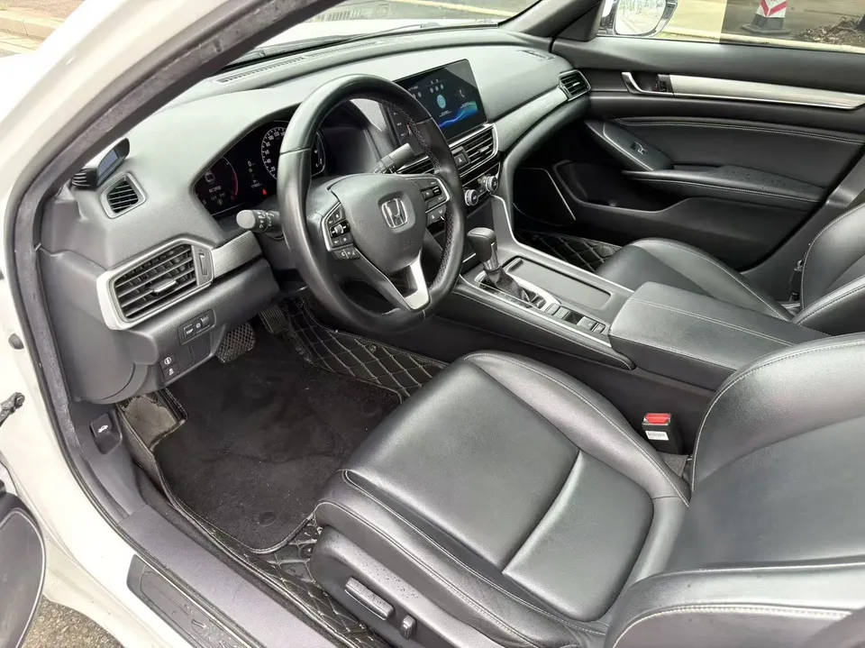 Honda Inspire 2022 Insignia 260TURBO Elegant Edition 2022 — миниатюра 5
