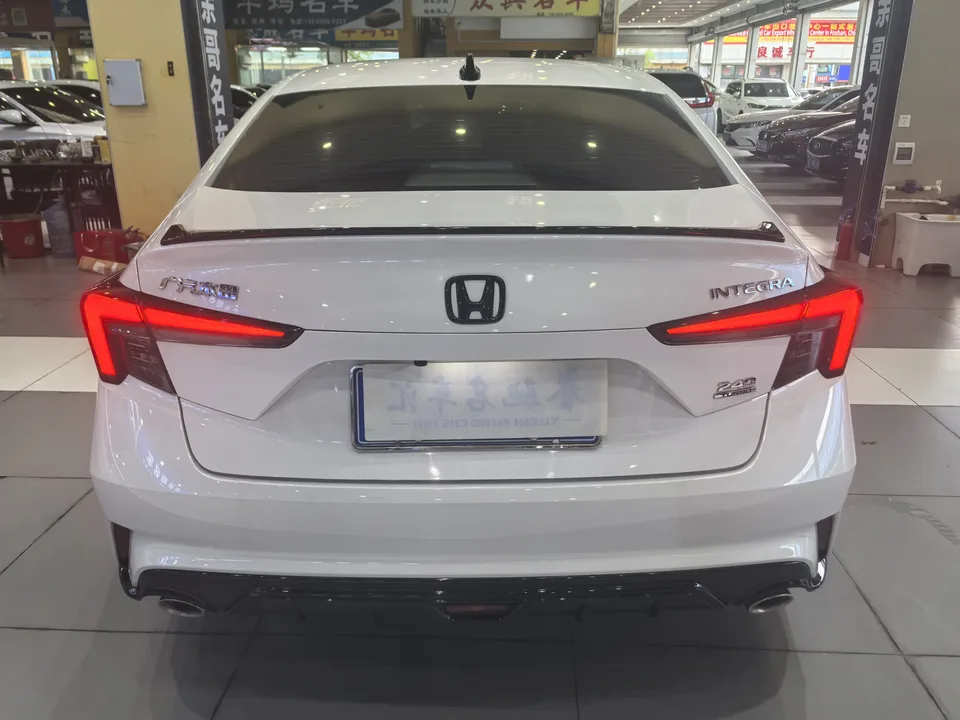 Honda Integra 240TURBO CVT Fantasy NightLuxury Edition 2024 — миниатюра 5