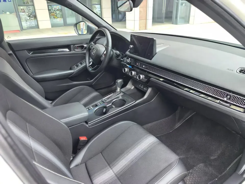 Honda CIVIC 2022 Civic 240TURBO CVT Ignition Edition 2024 — миниатюра 3