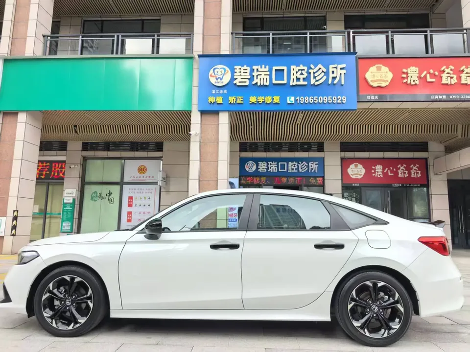 Honda CIVIC 2022 Civic 240TURBO CVT Ignition Edition 2024 — миниатюра 4