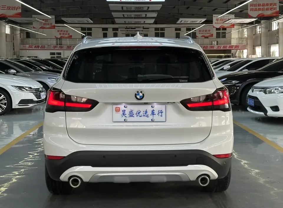 BMW X1 BMW X1 2021 xDrive25Li Exclusive Model 2022 — миниатюра 2