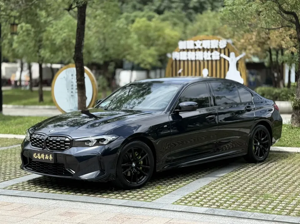 BMW 3 Series 2023