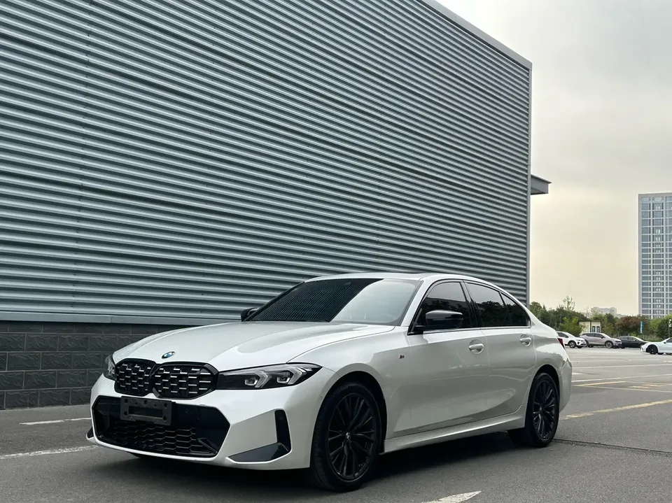 BMW 3 Series 2023