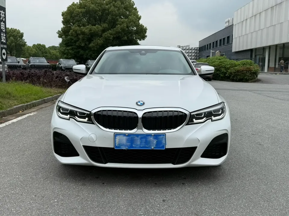 BMW 3 Series 2022