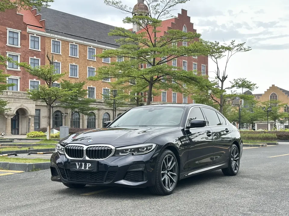 BMW 3 Series 2022