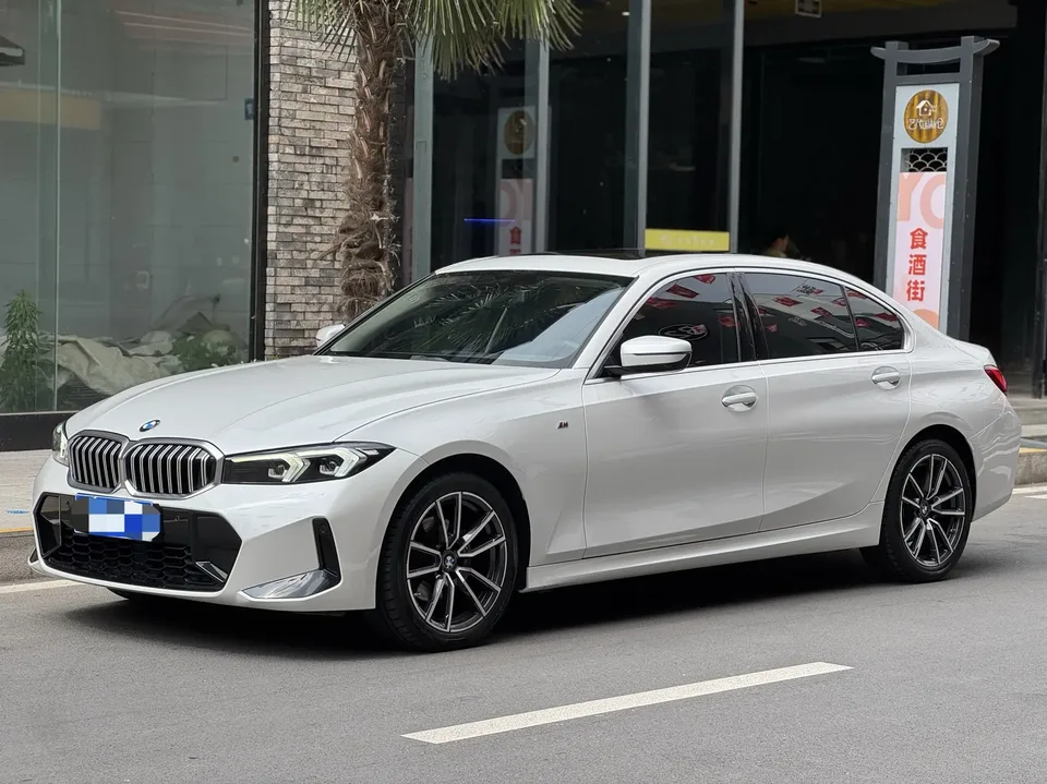 BMW 3 Series 2023