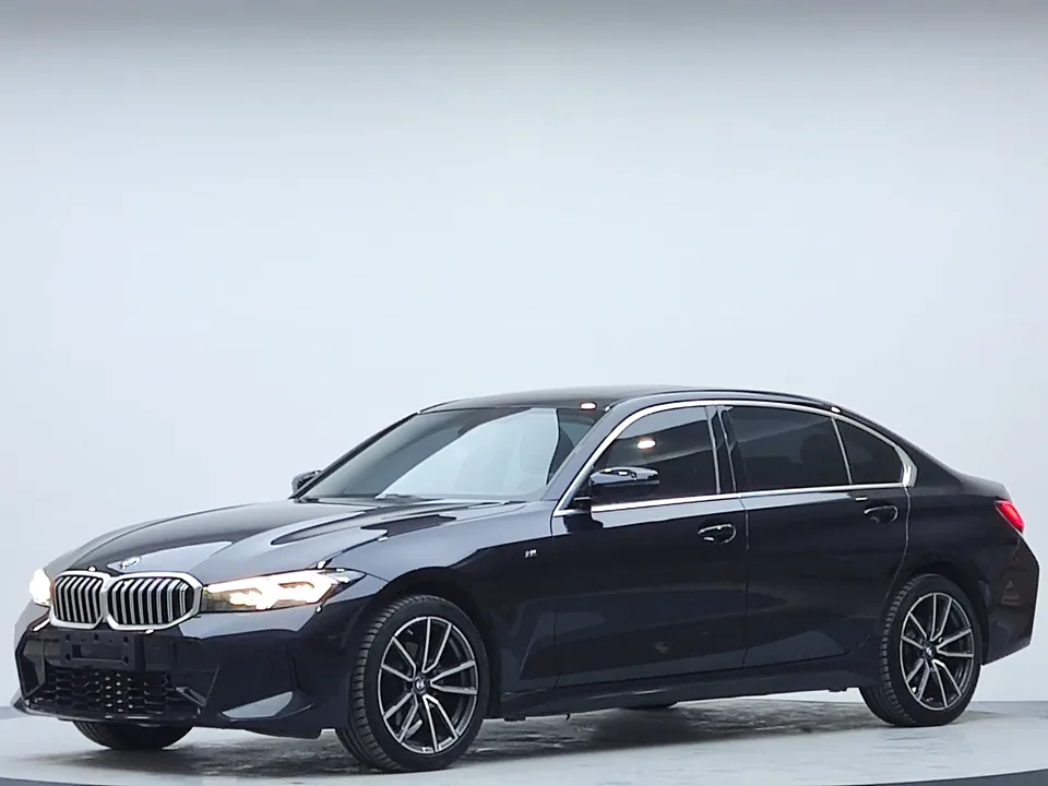BMW 3 Series 3 Series BMW 3 Series 2023 320Li M Sport Package 2022 — photo 1, buy with delivery to Moscow