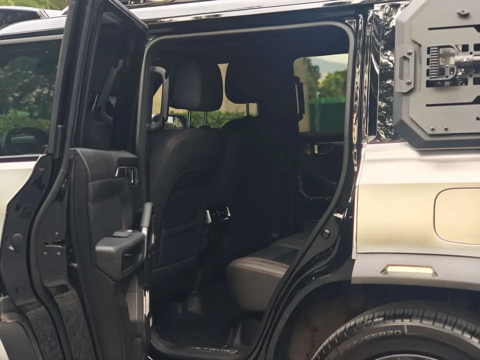 Jietu Shanhai Jetour Traveler C-DM 1.5TD DHT 208km 2WD Mountain Edition 2024 — миниатюра 3