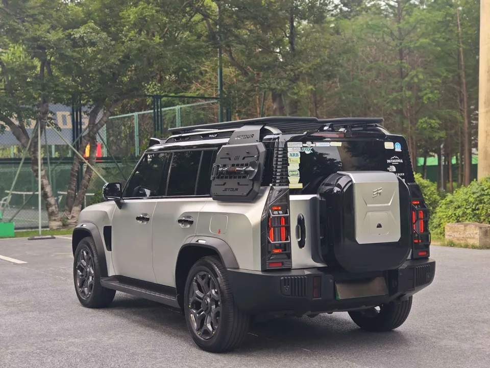 Jietu Shanhai Jetour Traveler C-DM 1.5TD DHT 208km 2WD Mountain Edition 2024 — миниатюра 4