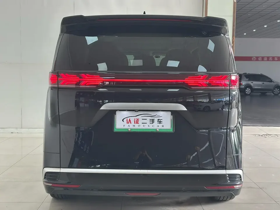 Denza D9 DM D9 DM 970 4WD flagship model 2023 — thumbnail 2