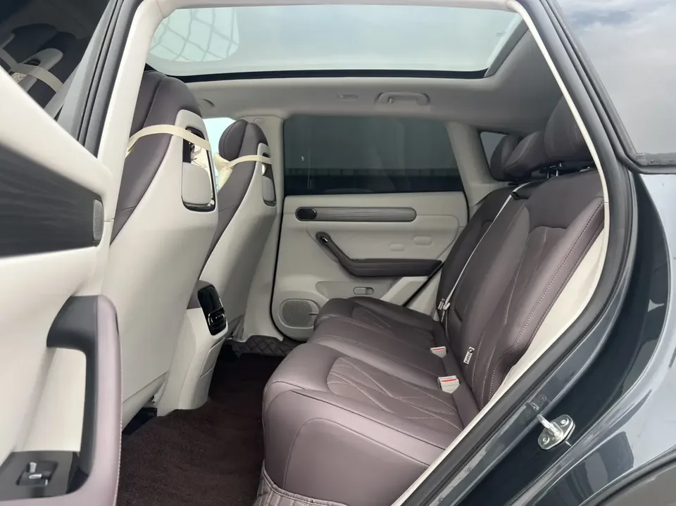 Leapmotor Zero running C11 Pure Electric 580 Premium Edition 2025 — миниатюра 5
