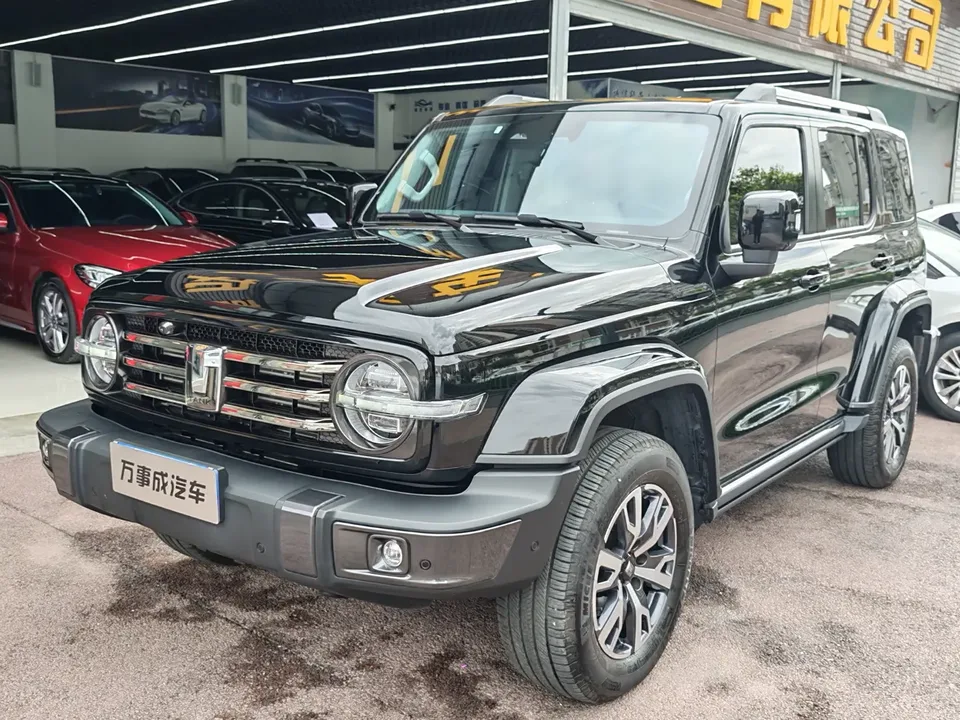Tank 300 Tank 300 City Edition 2.0T is very stylish 2023 — photo 1, buy with delivery to Moscow